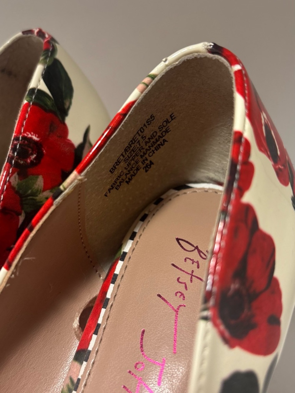 Betsey Johnson Red Floral Bow Pointed-Toe Pumps - White Base - Picture 3 of 4